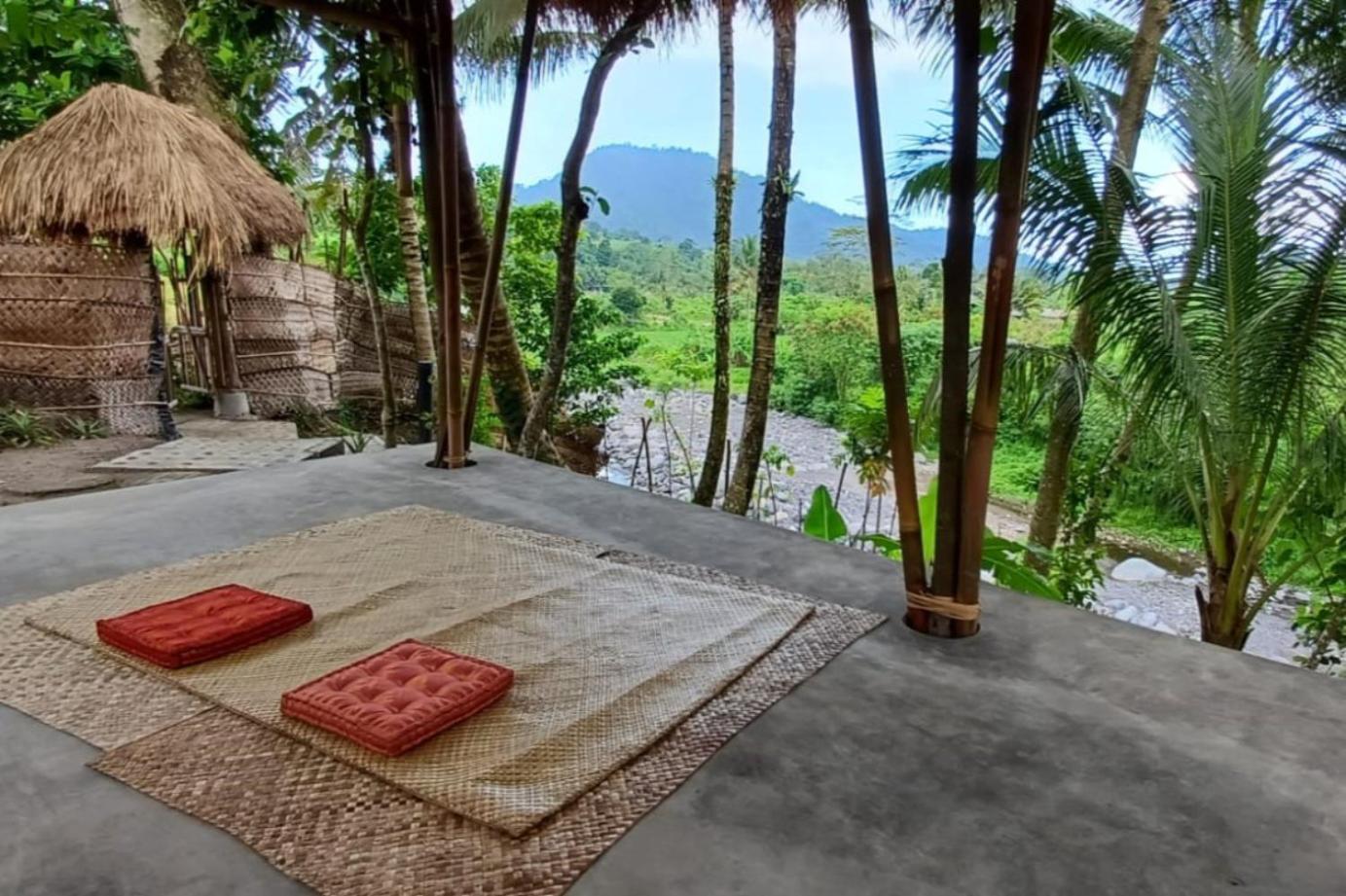 Anandinii River Lodge By Agata Sidemen  Luaran gambar