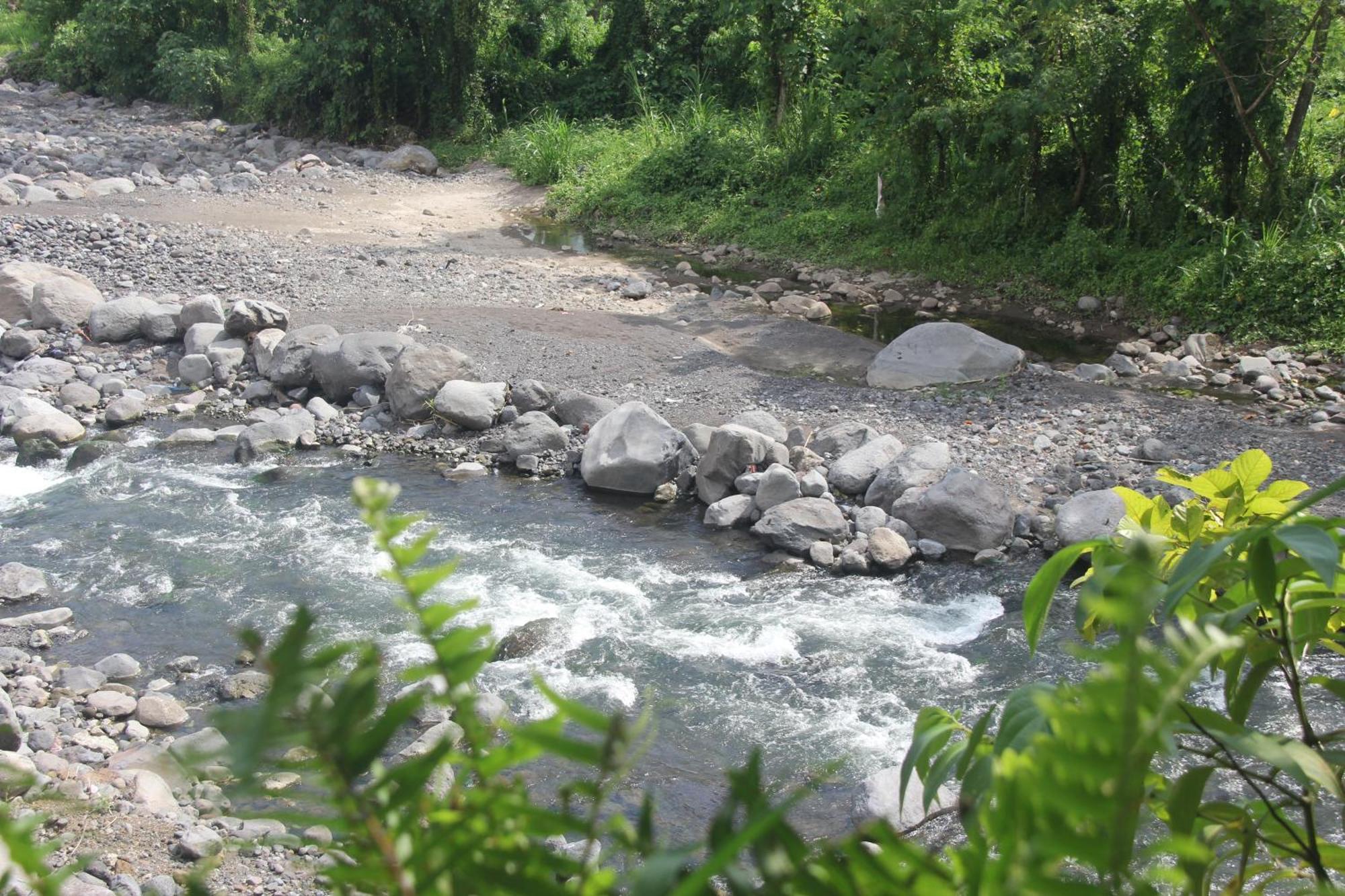 Anandinii River Lodge By Agata Sidemen  Luaran gambar